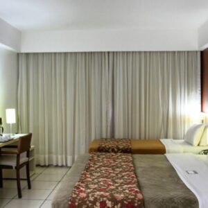 Suíte Luxo Tulipa Casal Francesa Hotel Le Jardin