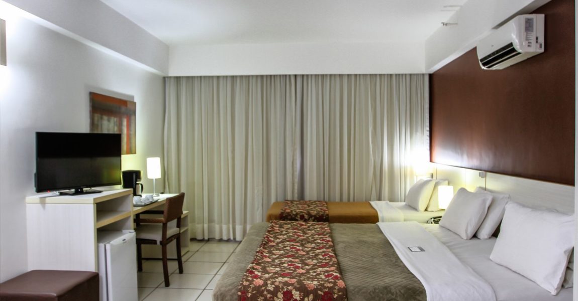 Suíte Luxo Tulipa Casal Francesa Hotel Le Jardin